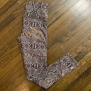 Varley performance legging